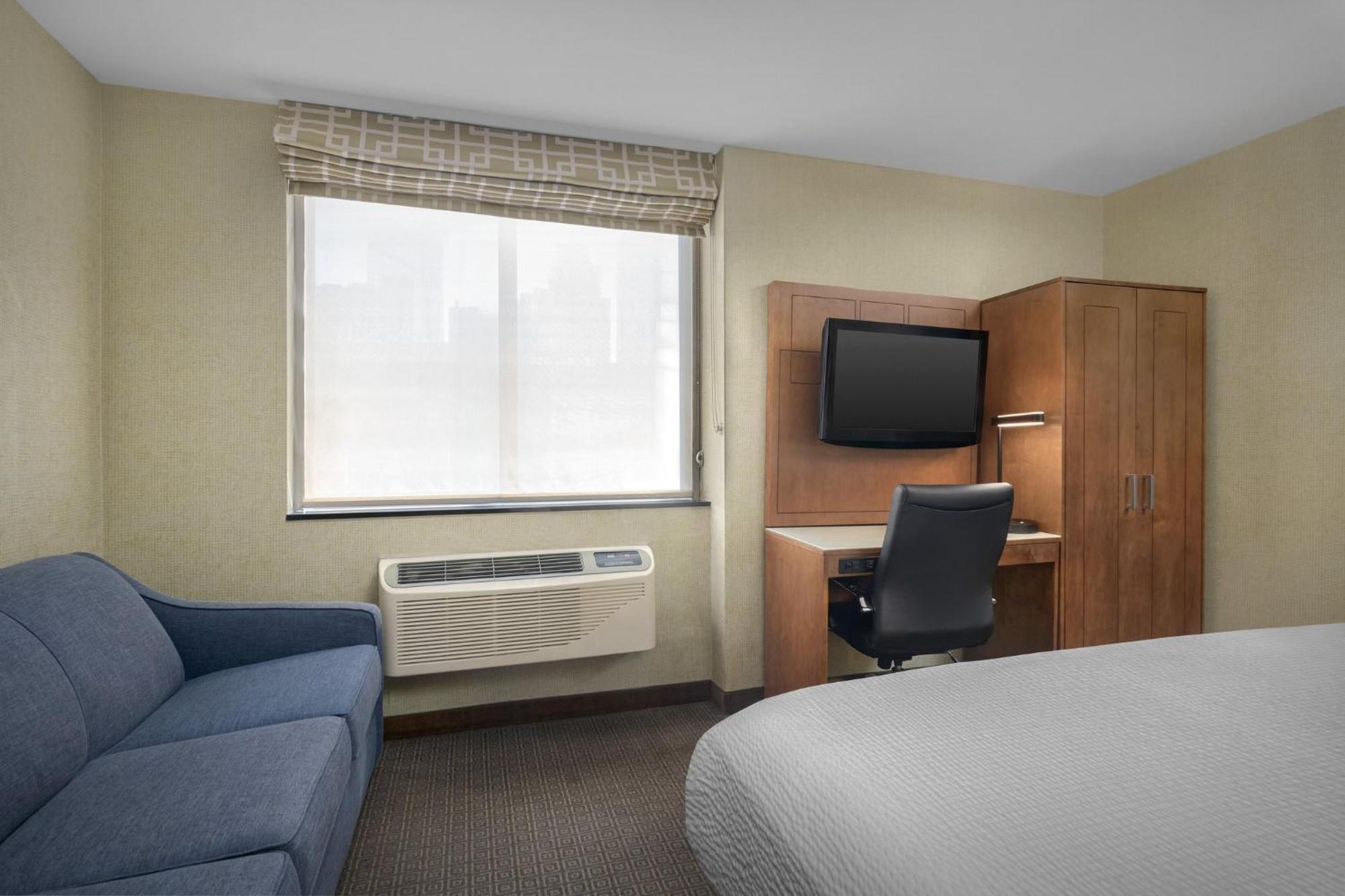 Hotel Express Manhattan Midtown West By Ihg