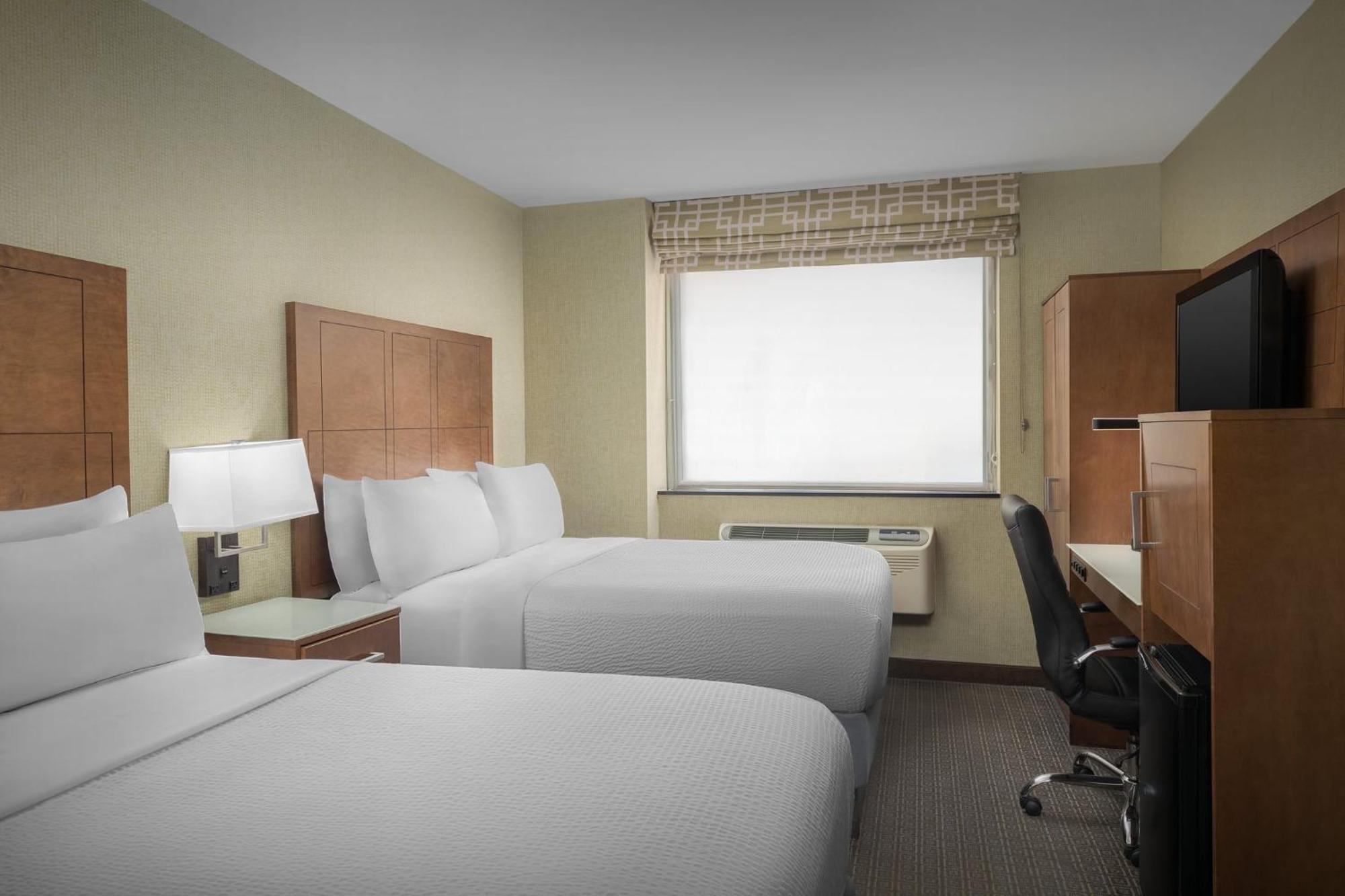Express Manhattan Midtown West By Ihg 3*